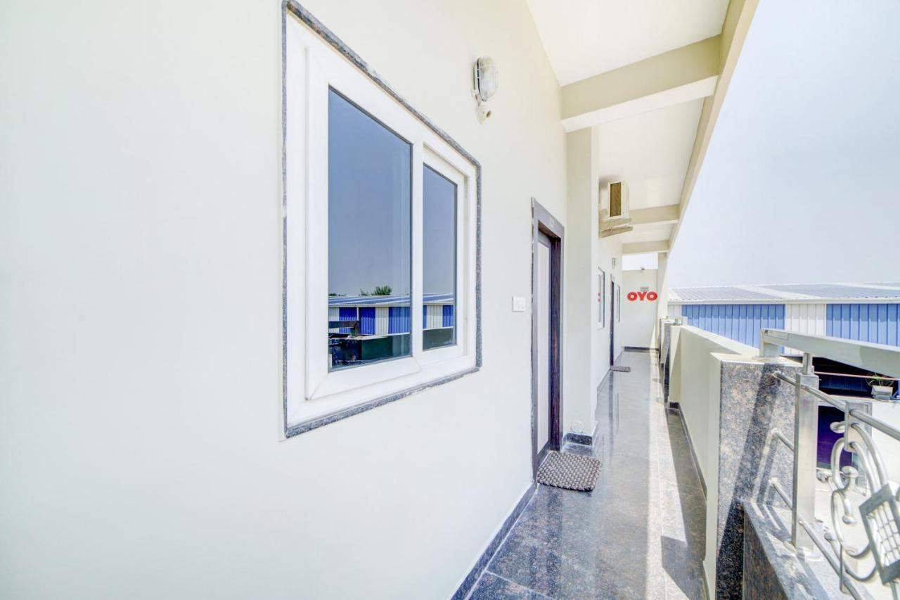 فندق دار ضيافة 29567 كيه إس إل Karimnagar المظهر الخارجي الصورة