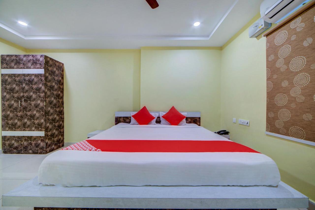 فندق دار ضيافة 29567 كيه إس إل Karimnagar المظهر الخارجي الصورة