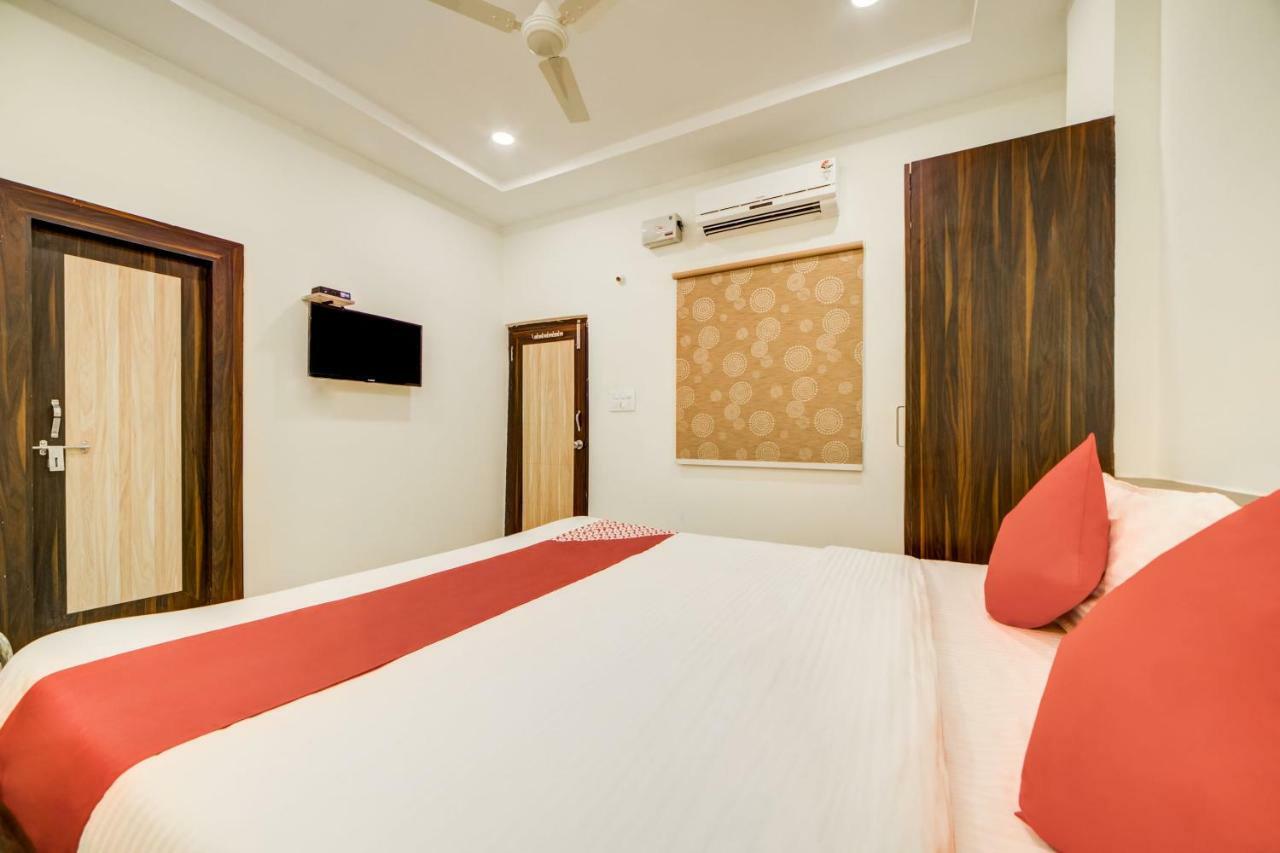 فندق دار ضيافة 29567 كيه إس إل Karimnagar المظهر الخارجي الصورة